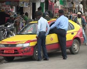 Une sc&egrave;ne insolite dans les rues de Conakry